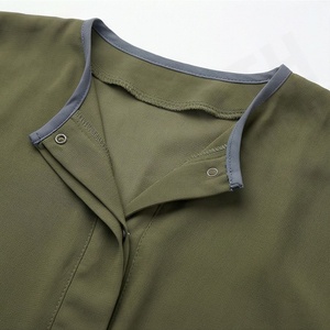 Abaya Musulmana Premium para Mujer, Color Personalizado, Ligera, Cuello en V, Manga Larga, Poliéster, Venta al Por Mayor, Maxi Étnica Bordada, Último Modelo - Product Image 4