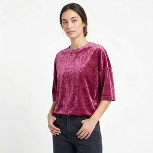 T-shirt en velours à manches courtes pour femme, doux et confortable, coupe décontractée, col rond, t-shirts en velours pour femmes - Product Image 1