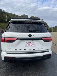 Toyota Sequoia TRD Pro Usada, Año 2025 - Product Image 3