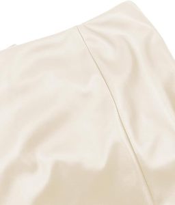 Shorts en similicuir pour femmes sur mesure, taille haute, élastiques, en cuir PU, pantalons courts, fabricant de vêtements de mode OEM ODM - Product Image 3