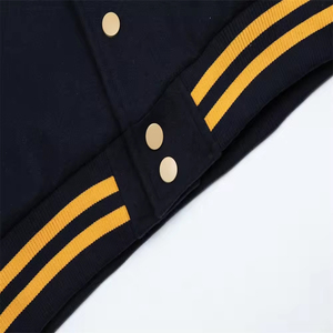 Chaqueta Universitaria Personalizada, Chaqueta Letterman Bordada para Hombre y Mujer, Fabricante de Chaquetas Bomber de Béisbol al por Mayor OEM - Product Image 4