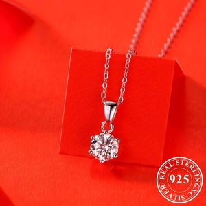 Collana con Fiocco di Neve in Argento 925 e Moissanite, Design Elegante di Gioielleria Raffinata - Product Image 4