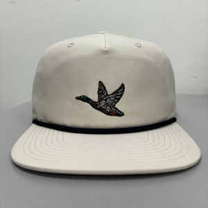 Gorra Snapback Personalizada al por Mayor con Bordado de Pato Mallard, Gorra Estructurada de 5 Paneles con Parche Bordado y Visera Plana Ajustable - Product Image 1