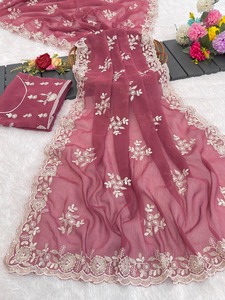 Nuevo catálogo de saris de seda brillante con bordados de lentejuelas y un hermoso borde con corte en arco. - Product Image 4