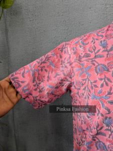 Chemise boutonnée à manches courtes pour homme, personnalisée OEM, imprimé floral rose, 100% coton, imprimé en bloc, haut d'été - Product Image 5