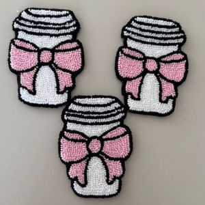 Posavasos Portátiles Hechos a Mano con Cuentas de MS HANDICRAFT - Regalos Religiosos y de Iglesia Clásicos con Base de Poliéster (4x4 Pulgadas) - Product Image 1