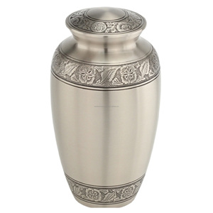 Urnes funéraires pour adultes en laiton de haute qualité et classiques avec de belles urnes funéraires en métal fini étain gravées pour cendres humaines - Product Image 1