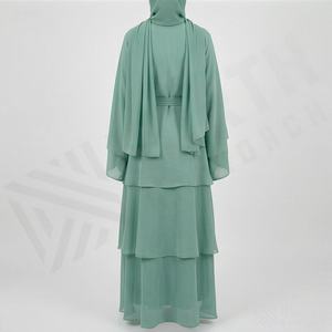 Abaya ouverte avec manches évasées et ceinture, tissu doux, idéale pour la superposition, tenues décontractées ou formelles, vêtements modestes de haute qualité. - Product Image 2