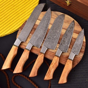 Juego de Cuchillos de Chef de Acero de Damasco Forjado a Mano, Mango de Madera, Acabado Satinado, Estilo Japonés, 8-9.9 Pulgadas de Largo, para Mano Derecha - Product Image 5