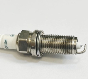 Bougie d'allumage automobile haute performance en promotion – Références OEM 90919-01253, 90919-01191, 90919-01210, 90919-01247, 90919-01275 pour voitures Toyota - Product Image 4