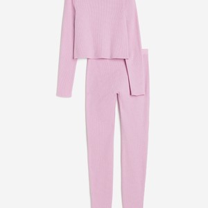Conjunto de 2 piezas de satén personalizado para mujer - Sudadera térmica de manga larga y pantalones cortos con lazo, patrón liso, cintura alta frontal - Ideal para verano - Product Image 1