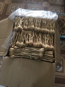 Cucharas de Servir de Madera de Acacia Natural Hechas a Mano Estilo Rústico Vintage de BLUE LOTUS FARM, Juego de Cubiertos Reutilizables Ecológicos con Diseño de Plantas - Product Image 2