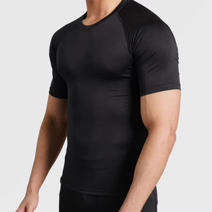 เสื้อรัดรูปสำหรับผู้ชายสำหรับกีฬายิวยิตสู UPF50+ เป็นมิตรกับสิ่งแวดล้อม ระบายอากาศได้ดี ซับเหงื่อ แขนสั้น ออกแบบโลโก้ได้ตามต้องการ - Product Image 3