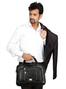 Sac pour ordinateur portable personnalisé imprimé en cuir véritable avec doublure en nylon imperméable, souple, décontracté, tendance, portable et léger B S International - Product Image 4