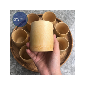 BEST SELLING Tasse de voyage réutilisable en bambou Blue Lotus, écologique pour les amateurs de thé, modèle Karen Bui - Product Image 1
