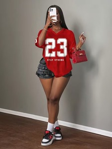 Haut de sport en mesh à col en V pour femmes, style européen et américain, marque privée pour votre marque - Product Image 6