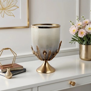 Candelabro Rectangular Alto de Madera con Base Esférica de Metal, Resistente al Calor, Decoración para el Hogar - Product Image 2