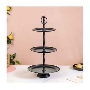 Support à gâteau en aluminium sur plusieurs niveaux pour la présentation de desserts et de cupcakes - Product Image 1