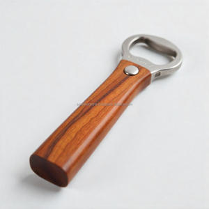 Ouvre-bouteille en bois artisanal, durable et écologique, accessoire essentiel pour la bar, la cuisine, le camping et l'extérieur - Product Image 3