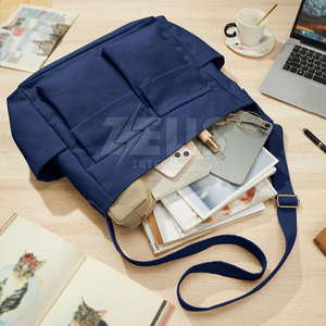 Bolsa de mano reutilizable para el día a día, ideal para viajes, compras y más, con amplia capacidad. - Product Image 3
