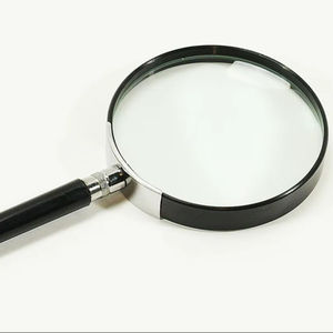 Lupa Decorativa de Metal con Acabado Antiguo, Perfecta para Accesorios de Escritorio de Oficina Vintage - Product Image 1