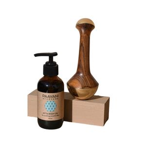 Varita Kansa, herramienta de belleza ayurvédica para masaje facial, con extremos de metal bronce de doble cara y mango de madera de teca, ligera y hecha a mano. - Product Image 1