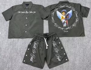 Ensemble de survêtement d'été en polyester et nylon 2 pièces à manches courtes avec logo personnalisé pour hommes – Chemise et short de sport pour hommes - Product Image 3