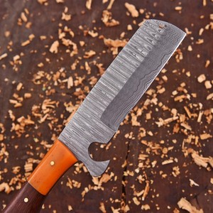 Couteau de boucher de cowboy en acier Damas forgé à la main, personnalisé OEM, lame pleine longueur EDC, manche en bois et os avec fourreau - Product Image 3
