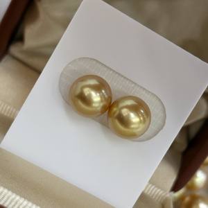 Pendientes de Perlas Blancas Puras Sin Núcleo de 8-9 mm, el Mejor Regalo Hecho a Mano, Adorno Mantou Exquisito, Brillante e Impecable, Aguja Gruesa - Product Image 1