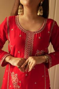 Ensemble Kurta Palazzo Dupatta de créateur avec broderie et travail de sequins – Achetez directement auprès d'un fournisseur indien au prix de gros - Product Image 2