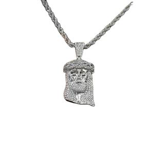 Petit pendentif Jésus en argent sterling plaqué or avec moissanite, style hip-hop, pour les occasions spéciales, bijoux personnalisés - Product Image 1