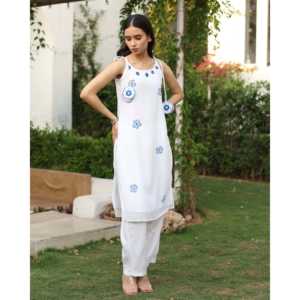 Conjunto de Kurta de Seda Blanca Transpirable para Mujer, Talla XS, Elegante Atuendo Étnico para Fiestas - Product Image 5