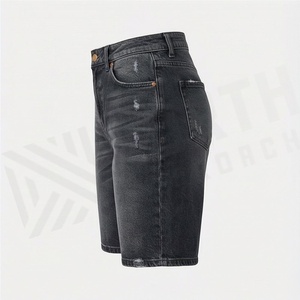 Shorts de mezclilla para mujer de cintura media, estilo boyfriend, desgastados, con rotos y lavados, excelente para verano, uso casual y formal, con estilo. - Product Image 3