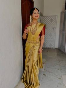 Sari indien traditionnel de luxe doré, richement brodé Zari, à séchage rapide, gaufré, pour mariage, mariée, plage, soirée, avec chemisier - Product Image 5