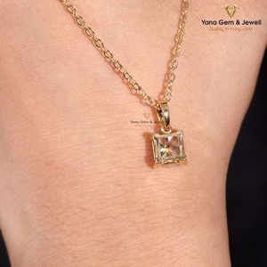 Colgante Clásico Solitario para Mujer con Diamante CVD Cultivado en Laboratorio, Corte Princesa, 2.00 Quilates, Oro Sólido de 14K, Claridad VVS2, Color D, Certificado IGI - Product Image 4
