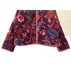 Chaqueta de terciopelo acolchado de algodón Vintage hecha a mano para mujer chaqueta de invierno de elegancia Bohemia India chaqueta cómoda con estampado de rayas - Product Image 5