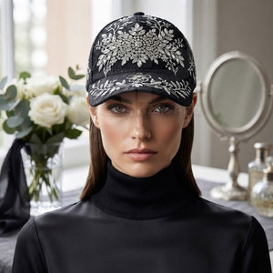 Hermosa Gorra de Béisbol de Encaje para Mujer con Tela de Encaje Premium, Bordado Floral, Detalles de Pedrería, Cierre, Accesorio Casual - Product Image 4