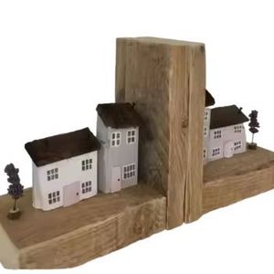 Par de sujetalibros metálicos con diseño de casa en miniatura, arquitectura rústica, decorativos, hechos a mano, ecológicos, con un toque caprichoso, estilo del Suroeste para el hogar. - Product Image 1