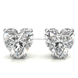 Boucle d'oreille élégante de 2 ct en forme de cœur avec une seule pierre et diamants Moissanite ronds de qualité VVS en argent 925 plaqué or - Product Image 1