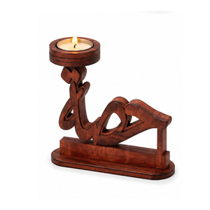 เชิงเทียนทองเหลืองพร้อมลายอักษรอารบิกสำหรับตกแต่งบ้าน - Product Image 4
