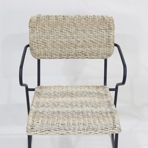 Fauteuil ergonomique moderne en fer, style minimaliste, durable, résistant aux intempéries, pour salle à manger intérieure et extérieure - Product Image 4