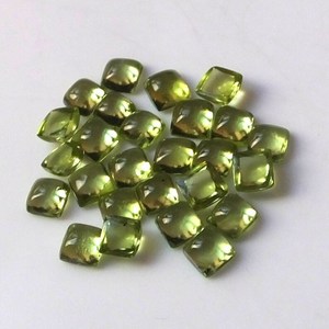 Péridot naturel de forme carrée, cabochon à dos plat, couleur verte, péridot de qualité, cabochon en pierre précieuse non montée, bijoux naturels faits à la main - Product Image 3