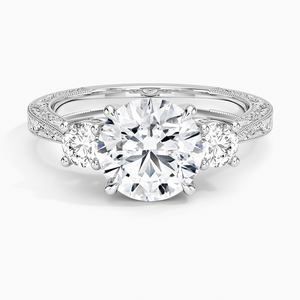 Bague de fiançailles vintage à trois pierres en diamant taille ronde avec bande gravée en milgrain, or massif 10K, certifiée IGI - Product Image 3