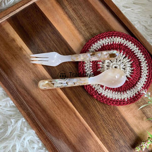 Cuillère de service artisanale en nacre incrustée par Tradebyd - Product Image 2