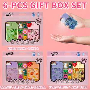 Desinfectante de Manos de 1.5 oz en Caja de Regalo con Adhesivos Personalizables, Set de Cuidado de la Piel para Viaje con Diseño Personalizable - Product Image 4