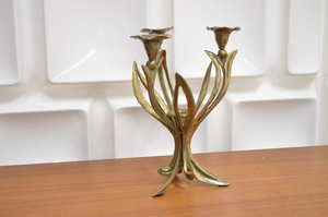 Candelabro de Hierro Antiguo con Acabado en Latón, de 3 Brazos, Diseño de Tulipán, Portavelas de Metal, Hecho a Mano, Duradero, Vintage, para Bodas, Pascua - Product Image 3