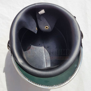 Gorra de uniforme de alta gama con diseño clásico y herencia histórica, ideal para exhibiciones de coleccionistas. - Product Image 5