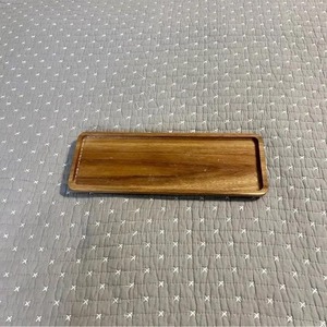 Plateau de service en bois artisanal, construction robuste, finition lisse, idéal pour servir des repas, des boissons, des collations, décoration de cuisine et de salle à manger. - Product Image 3