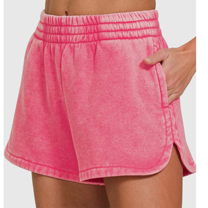 Shorts de mujer con lavado ácido, personalizables con logo, de buena calidad - Product Image 2