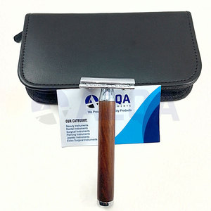 Maquinilla de afeitar de seguridad de doble filo con mango de madera y acero inoxidable, herramienta de afeitado con agarre ergonómico para barbería y cuidado personal - Product Image 2